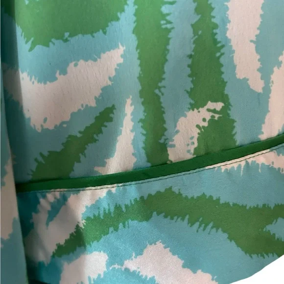 DVF Target Diane Von Furstenberg Long Satin Disco Zebra Green Robe Size medium